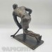 Скульптура Хоккеист СССР. Автор Барганов 1968 год