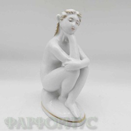 Статуэтка "На пляже" (Купальщица). ЛФЗ