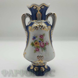 Фарфоровая ваза Royal Dux